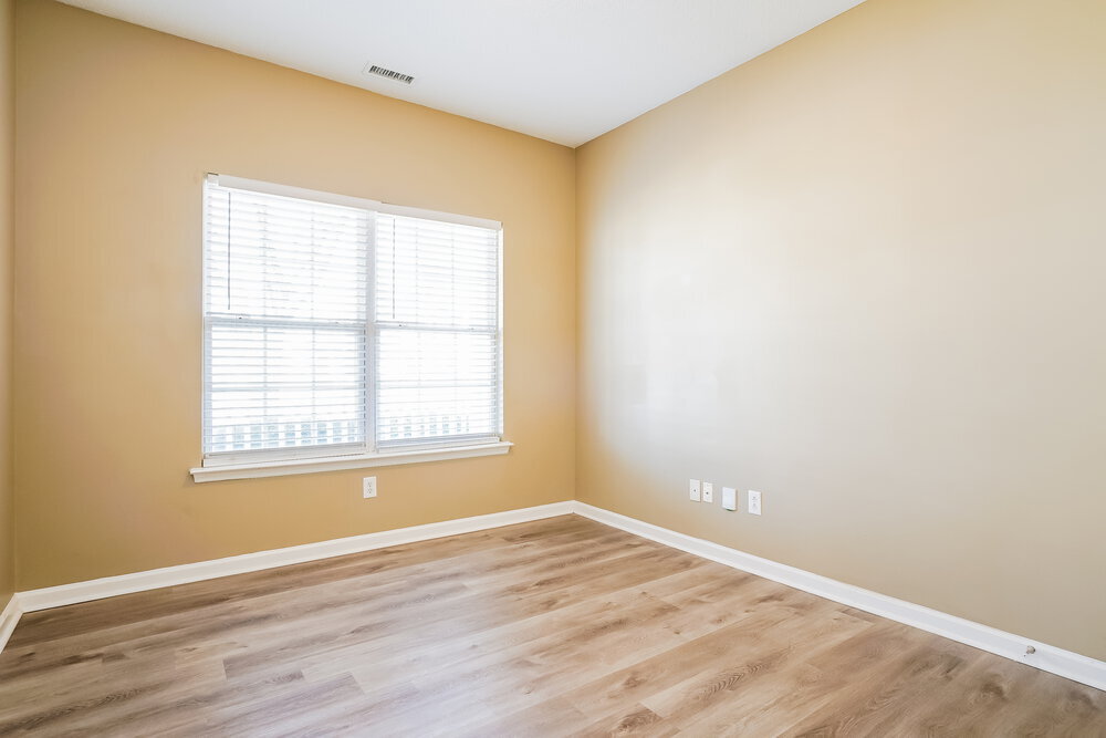 Building Photo - 8401 Neuse Hunter Dr