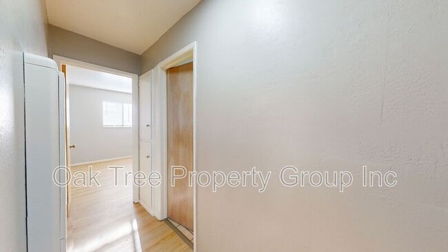 Building Photo - 2858–2860 Brookdale Ave