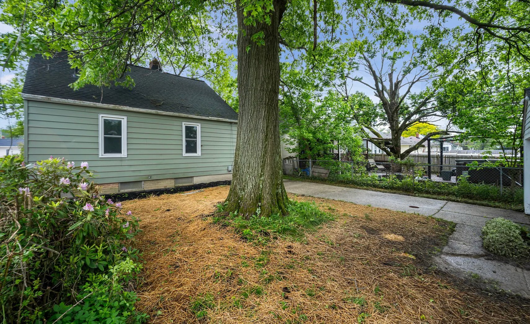 Building Photo - 3516 Park Dr