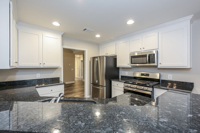 Building Photo - 148 W Wright St