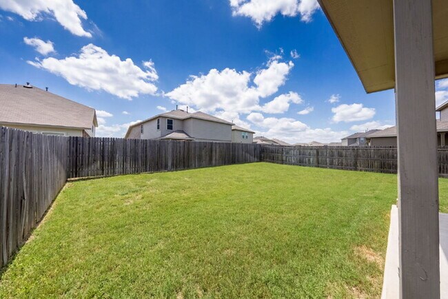 Building Photo - Pools, Waterslides, Fitness Center, Fishing, Splash Pad and MORE!