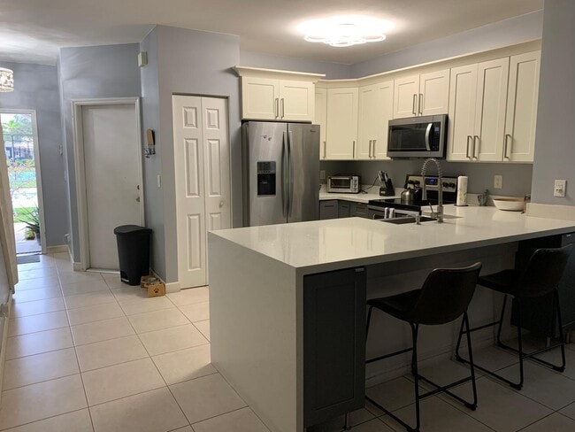 Building Photo - 349 SW 121st Ave