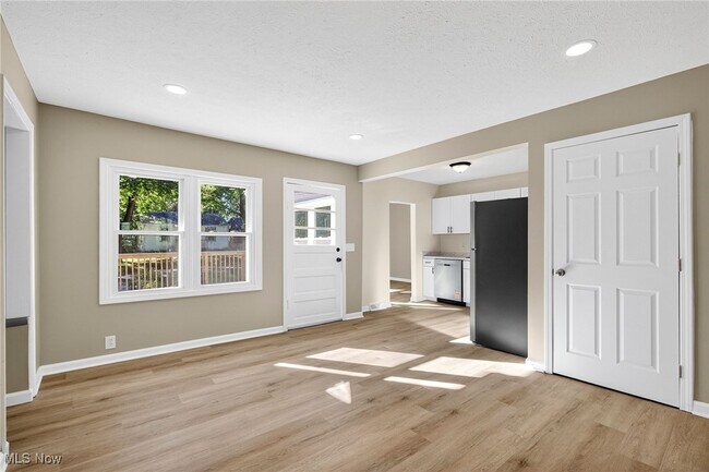 Building Photo - 2185 Stahl Rd