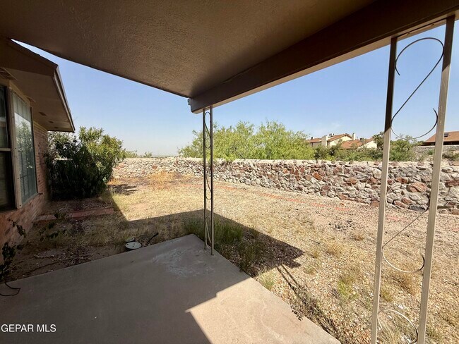 Building Photo - 7113 El Cajon Dr