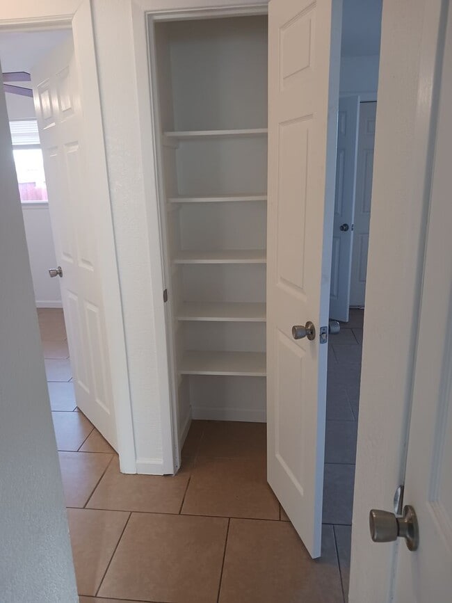 Building Photo - AFFORDABLE!!