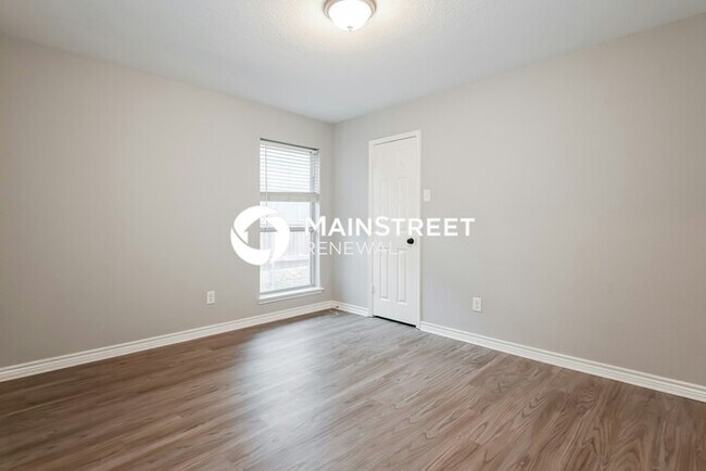 Building Photo - 4 Bedroom Pet-Friendly Home in Mansfield, TX with Main Street Renewal