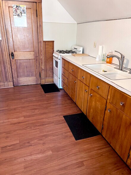 Kitchen - sink, counter, stover, pantry closet - 96 Lawrence St