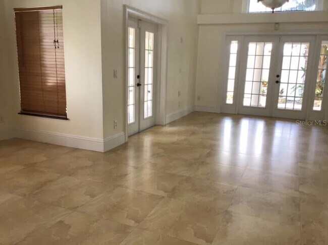 Building Photo - 3291 Brewster Dr