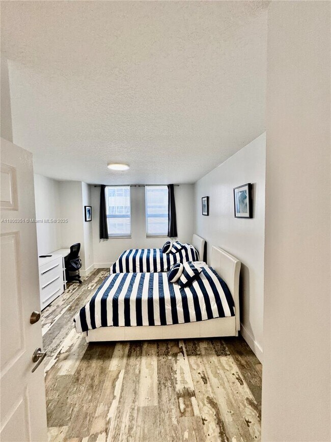 Building Photo - 2080 S Ocean Dr