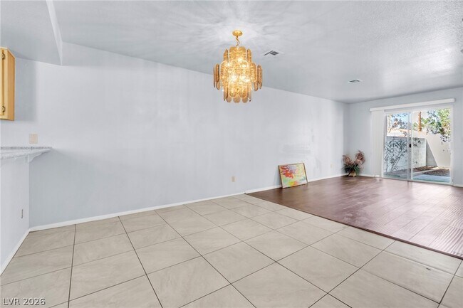Building Photo - 6250 W Flamingo Rd