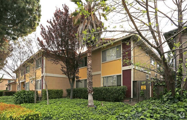 Building Photo - 1988 Bellomy St