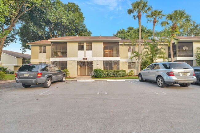 Building Photo - 116 Gardens Dr