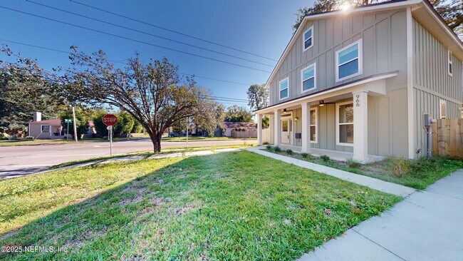 Building Photo - 966 Ingleside Ave