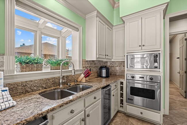 Building Photo - 322 Wahoo Rd