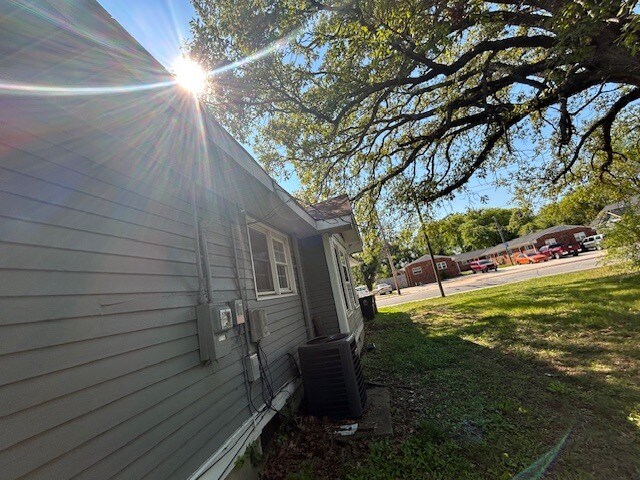 Building Photo - 1219 Randolph Ave