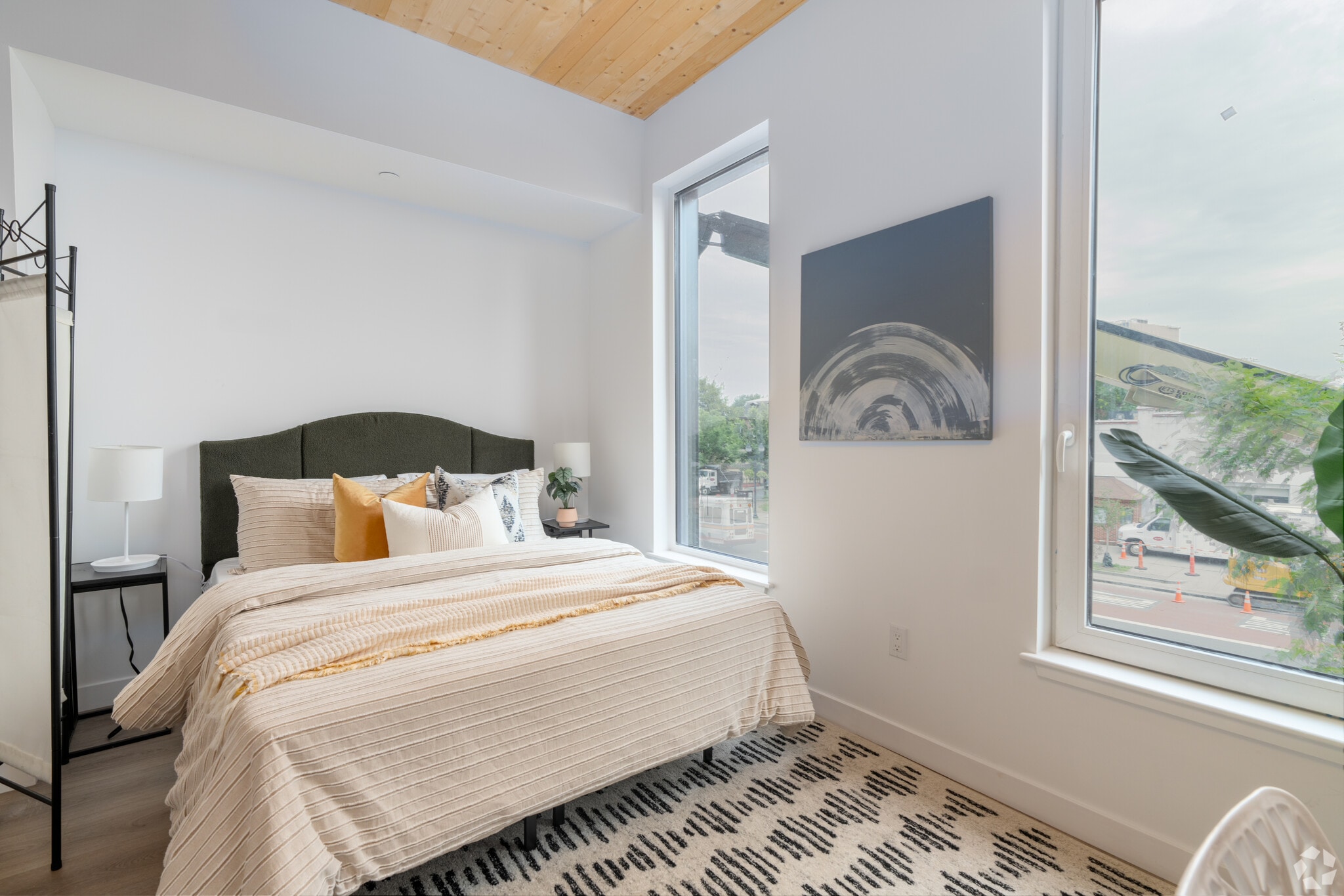 Building Photo - 155 Broadway