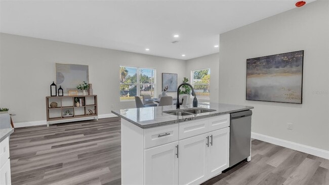 Building Photo - 1901 31st St S