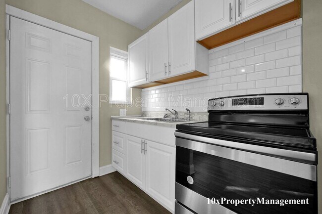 Building Photo - 530 S Terrace Ave