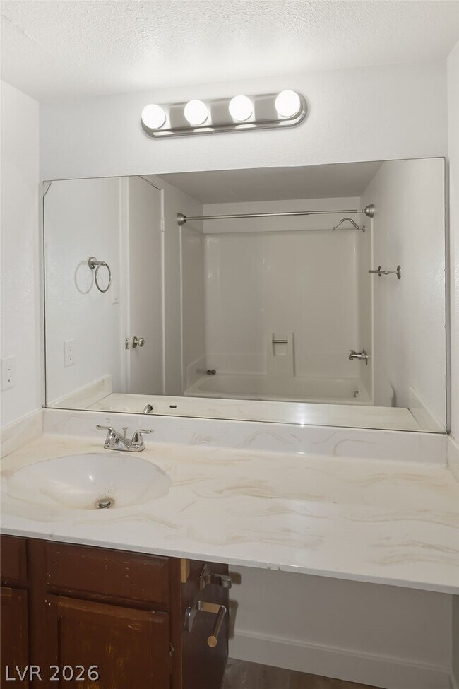 Building Photo - 3930 University Center Dr