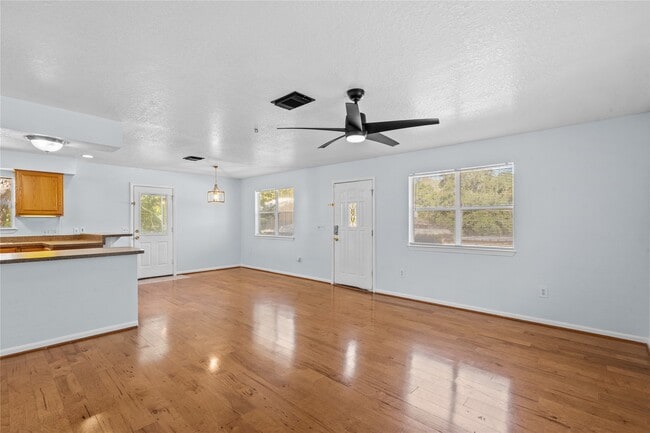 Building Photo - 336 Reppert St