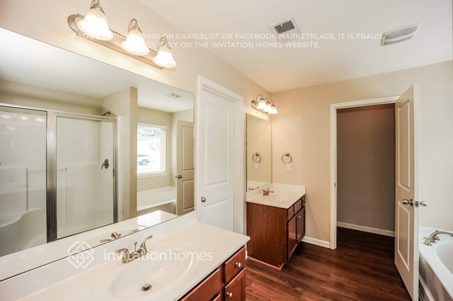 Building Photo - 3275 Anneewakee Falls Pkwy
