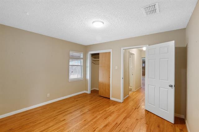 Building Photo - 2100 S Westmoreland Rd