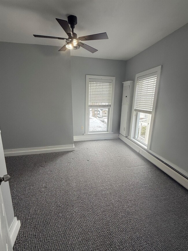 Building Photo - 3 Broadway