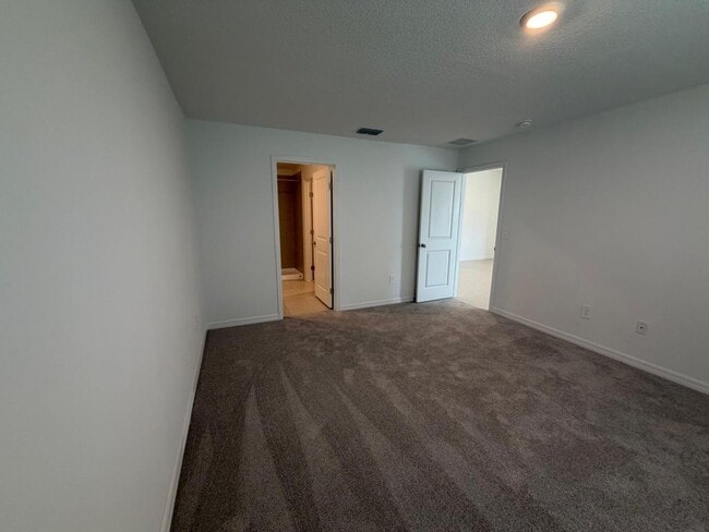 Building Photo - 2155 Lone Oak Ln