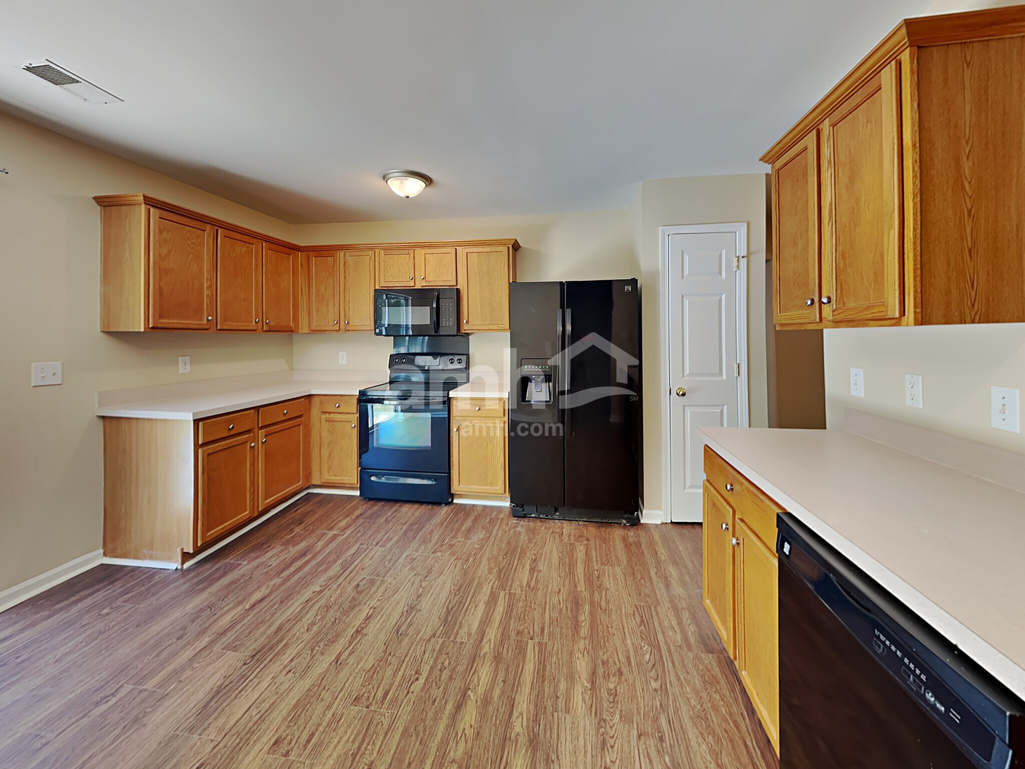 Building Photo - 103 Hawkesbury Rd