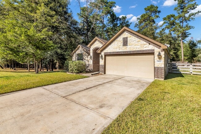 Building Photo - 9023 S Comanche Cir