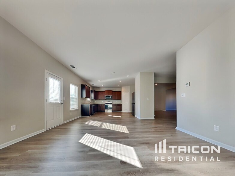 Building Photo - 108 Oliver Dr