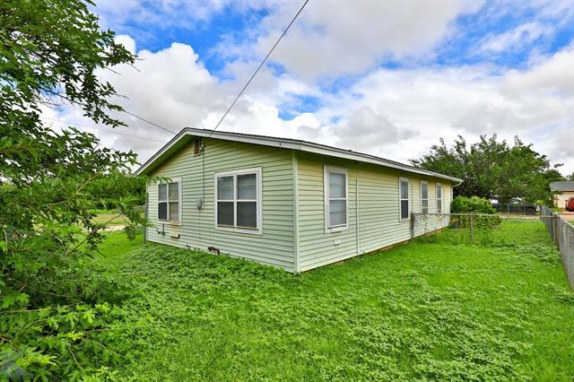 Building Photo - 5489 Encino Rd