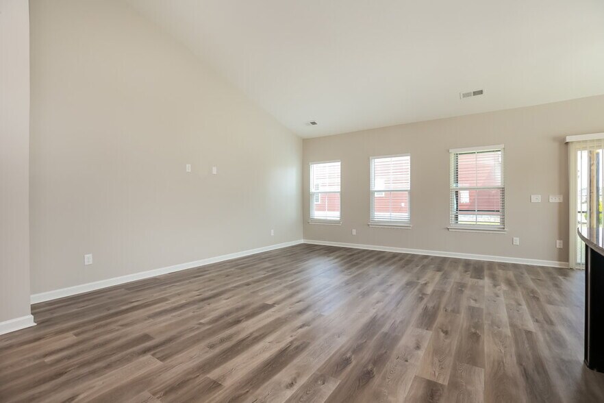 Building Photo - 2834 Leipers Fork Trail