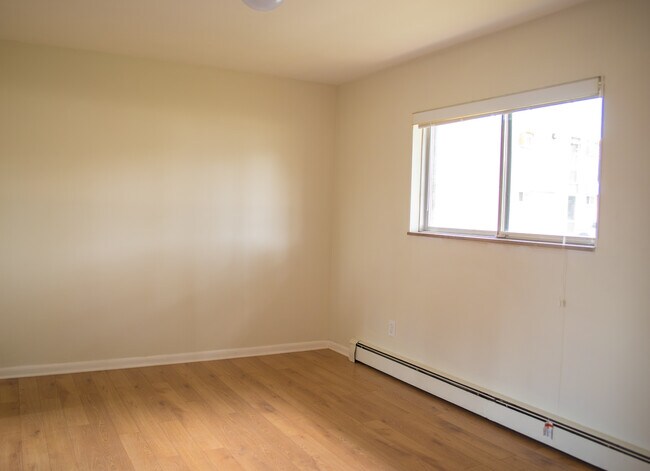 Building Photo - 4304 13 Mile Rd