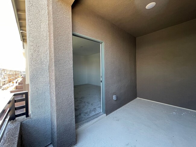 Building Photo - Built in 2024 GATED 3 BED 2.5 BATH 2 CAR G...