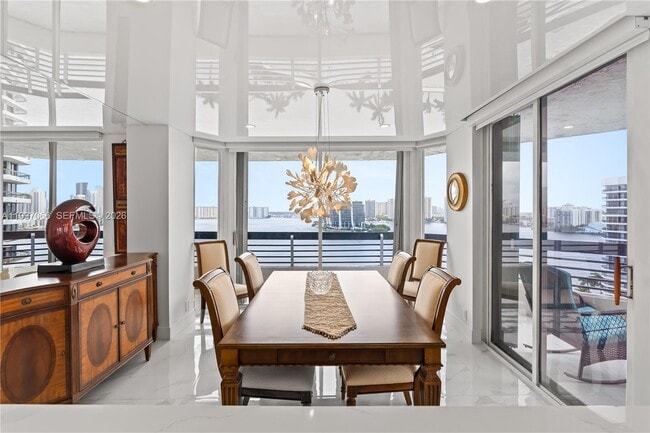 Building Photo - 19101 NE 36th Pl