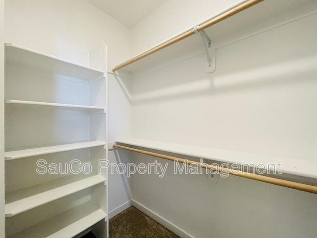 Building Photo - 17153 SW Woodpecker Ln