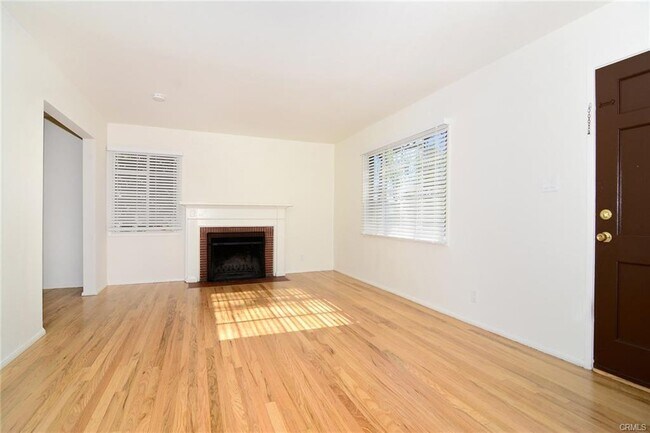 Building Photo - 14645 La Maida St