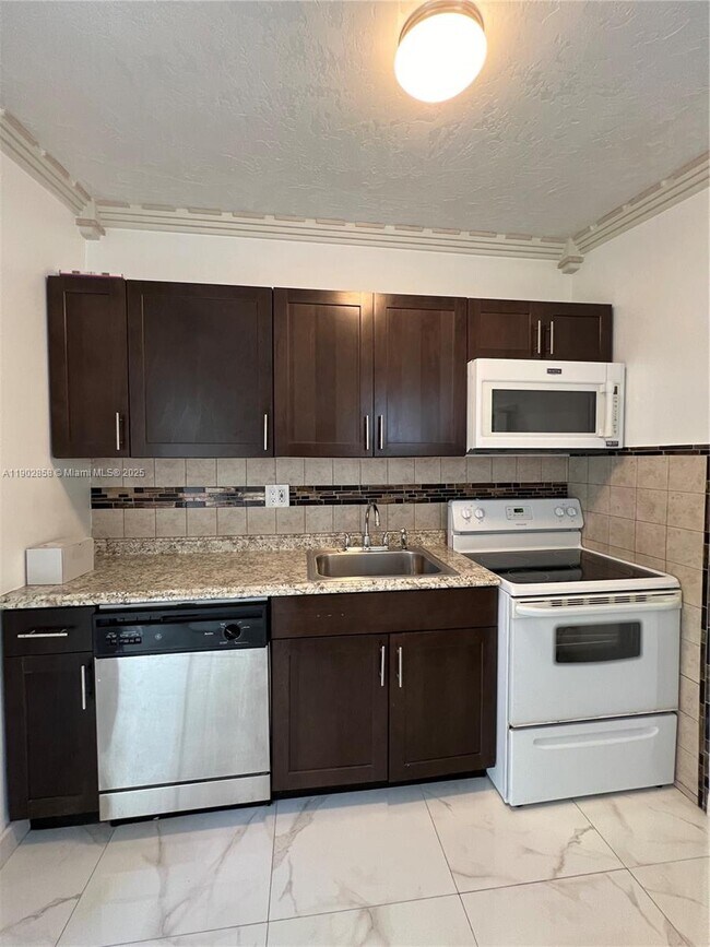 Building Photo - 1490 NW 34th St