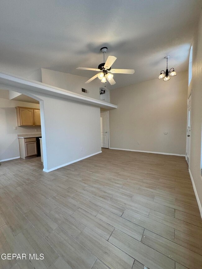 Building Photo - 13098 Oscar Chacon