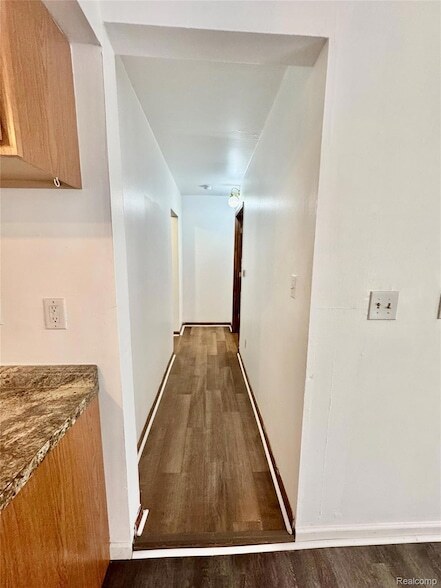 Building Photo - 219 N Prospect Rd