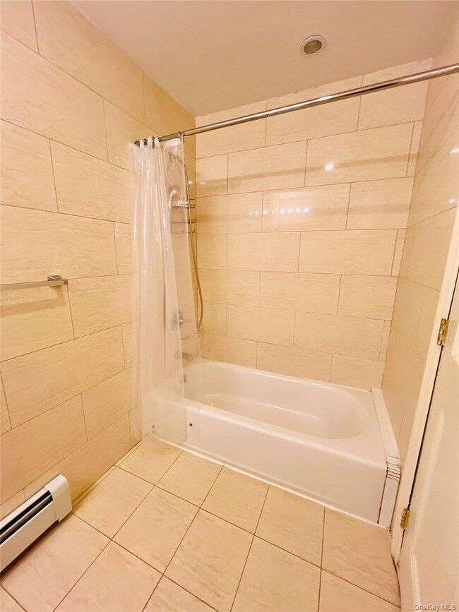 Building Photo - 143-28 41st Ave