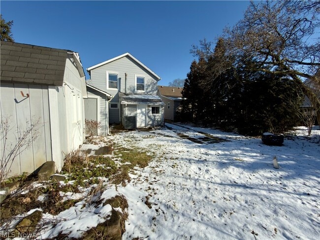 Building Photo - 142 1/2 Beaver Ct