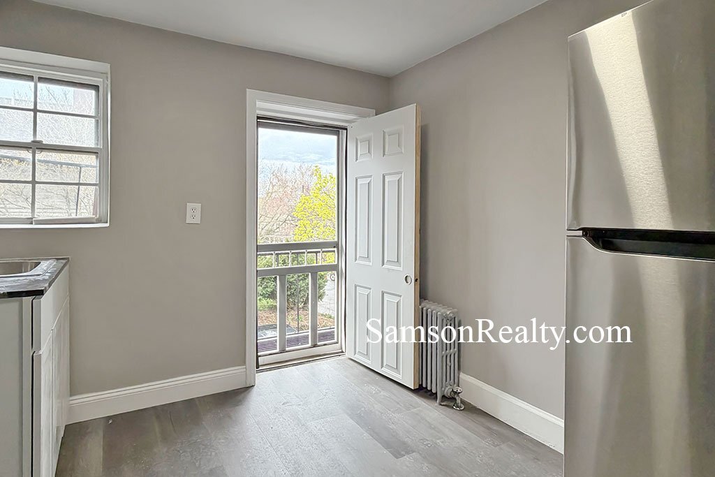 Building Photo - 41 Jenckes St