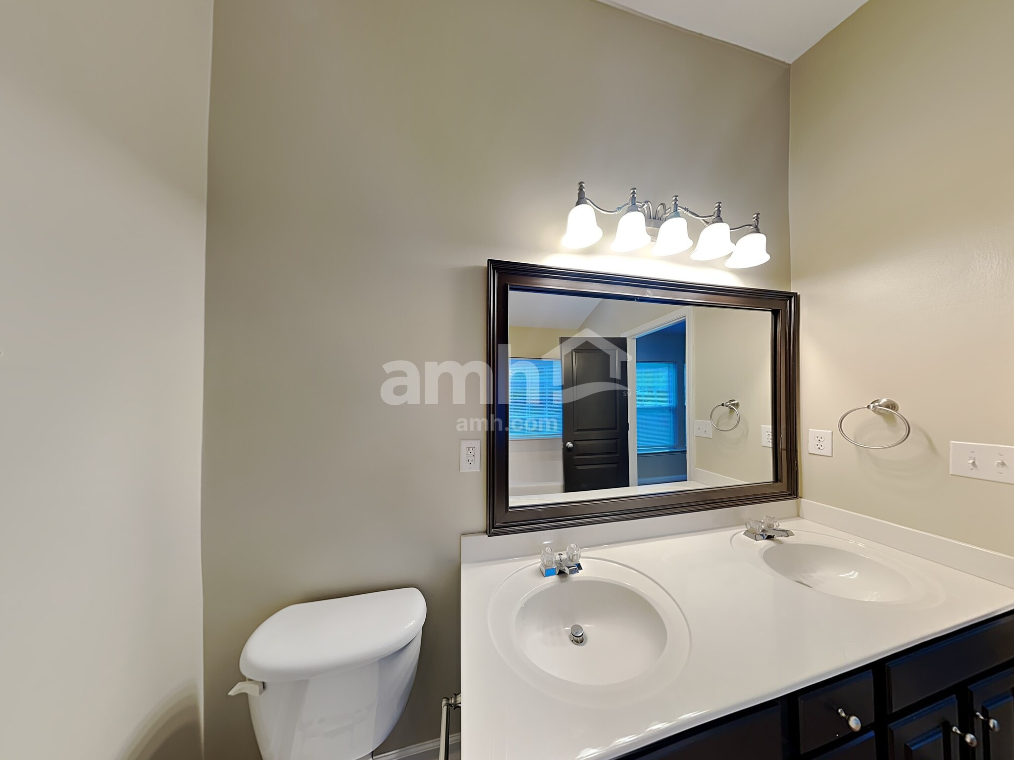 Building Photo - 1507 Bitter Creek Dr