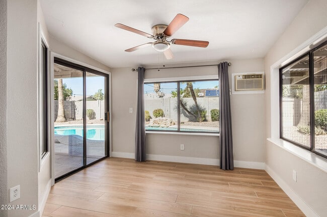 Building Photo - 3128 E Charleston Ave