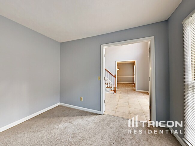 Building Photo - 5044 Rosemeade Ct