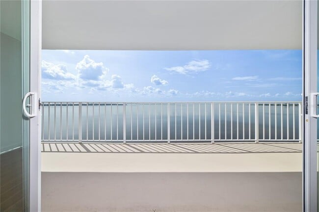 Building Photo - 2611 Bayshore Blvd