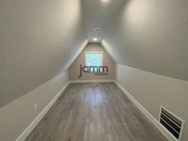 Building Photo - 1966 Randall Rd