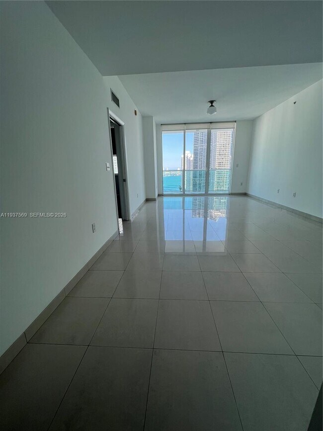 Building Photo - 31 SE 5th St